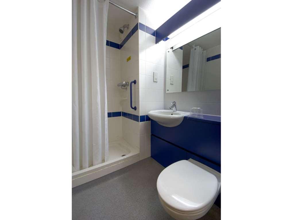 Travelodge Milton Keynes Old Stratford Quarto foto