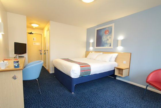 Travelodge Milton Keynes Old Stratford Quarto foto
