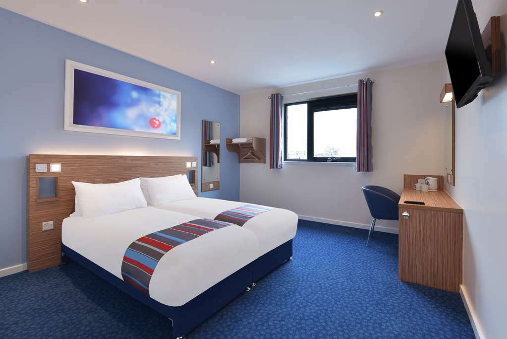 Travelodge Milton Keynes Old Stratford Quarto foto
